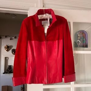 Buttery soft luxurious leather. Like being EXTRA?! Mario Hernández fitted jacket